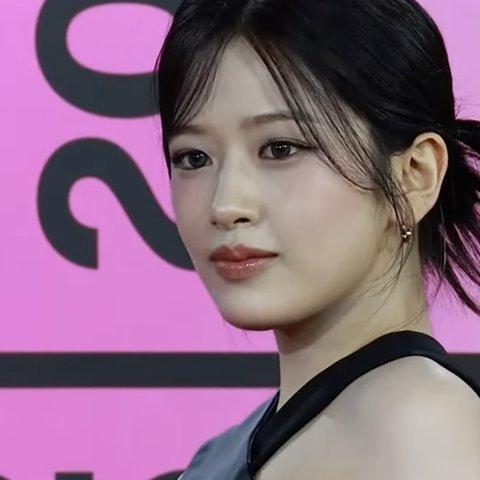 안유진
