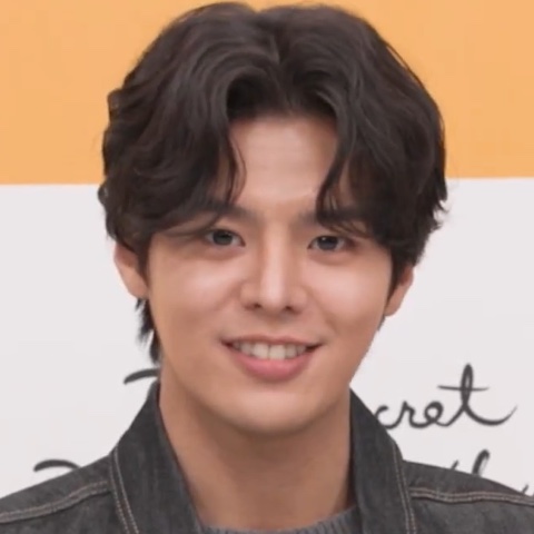 려운 프로필