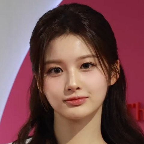 설윤
